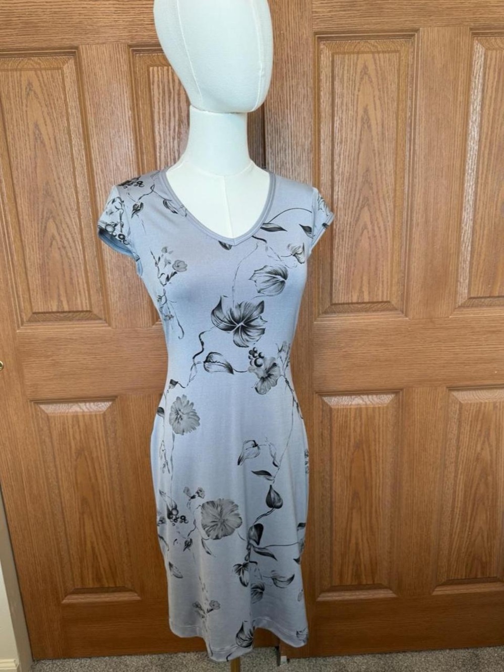 Light Gray Floral V-Neck Rampage Dress